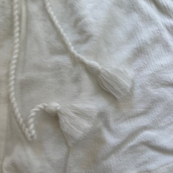 Showpo White Tassel Drawstring Lined Shorts Size 4 - Picture 3 of 6
